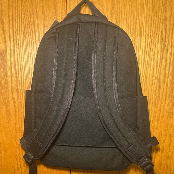 Lululemon Command the Day Black Backpack 25L NWT - Laptop Sleeve, Luggage Pass - Picture 3 of 8